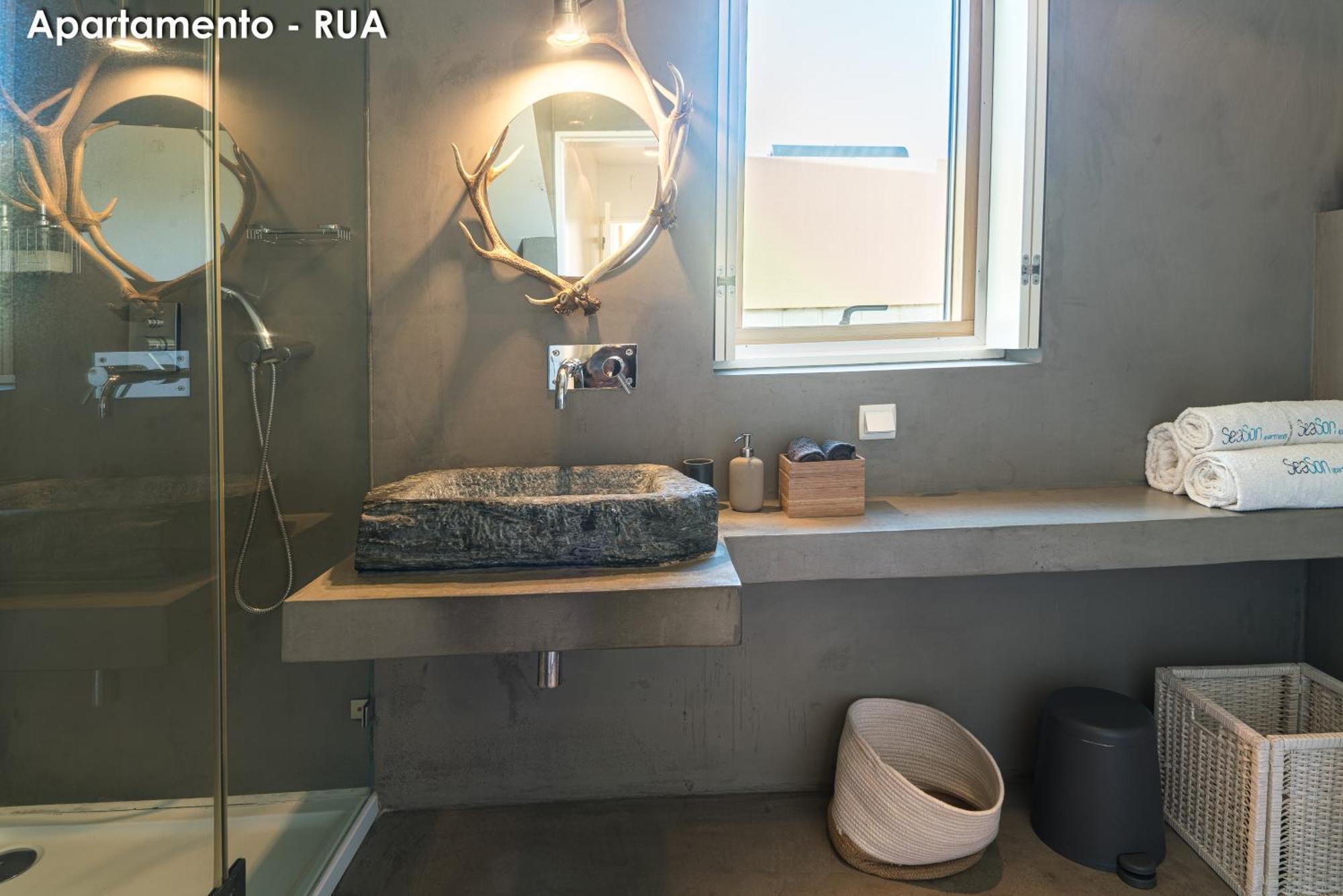 Season Apartment Sesimbra